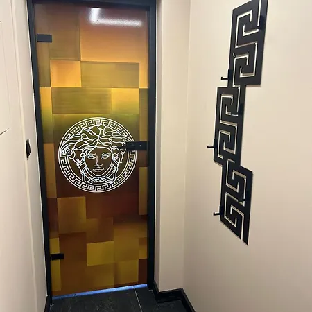 Versace Jelenia Gora